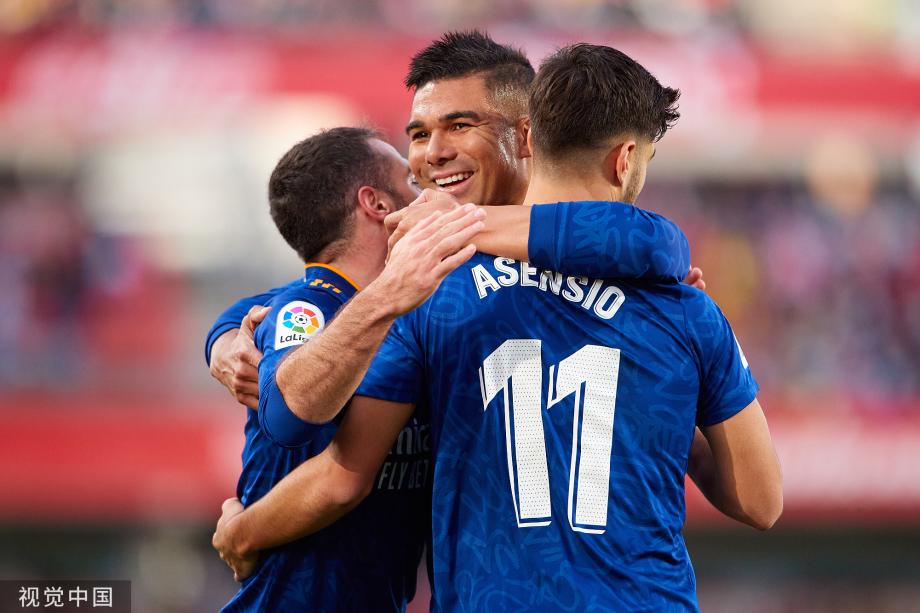 这份自信很 这份自信很